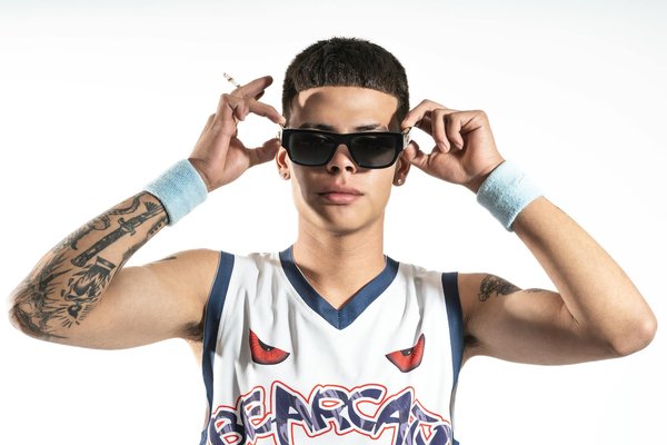 Uncover top trendy and comfortable women"s footwear in the uk for long work hours